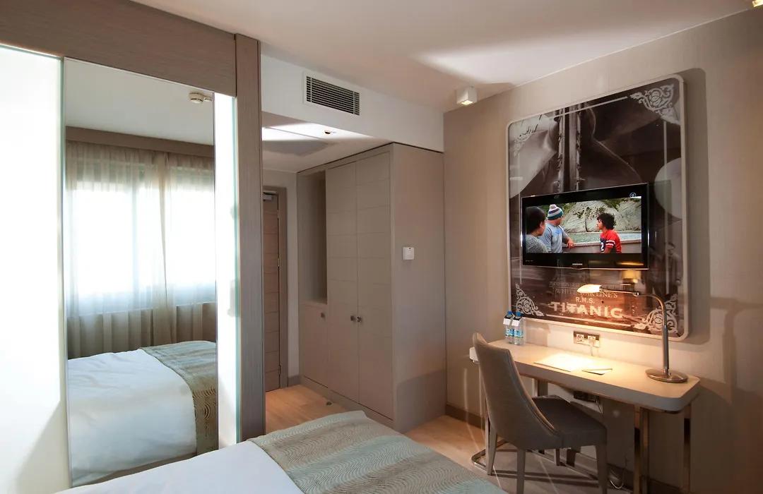Titanic Comfort Mitte-1